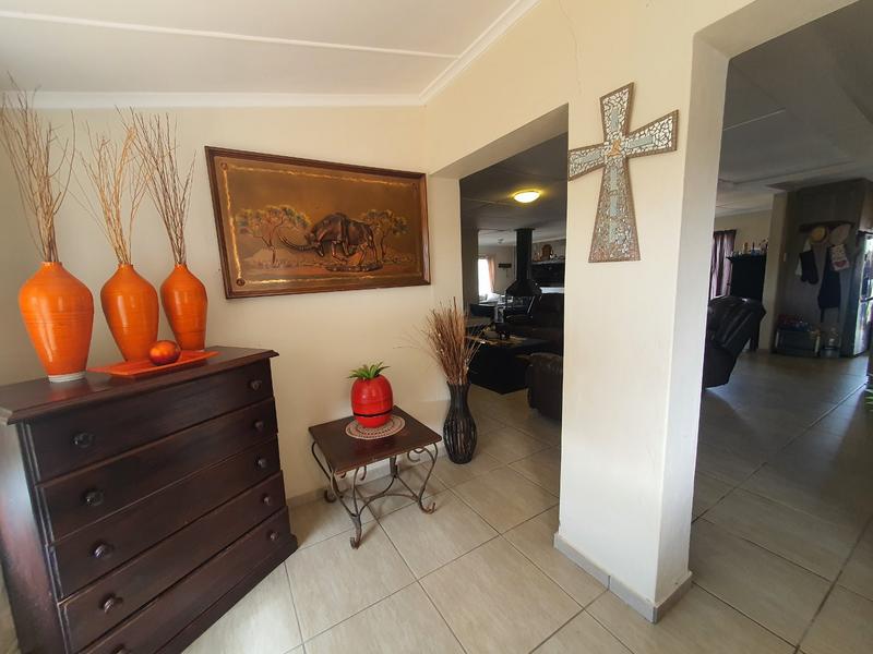 5 Bedroom Property for Sale in Gouritsmond Western Cape